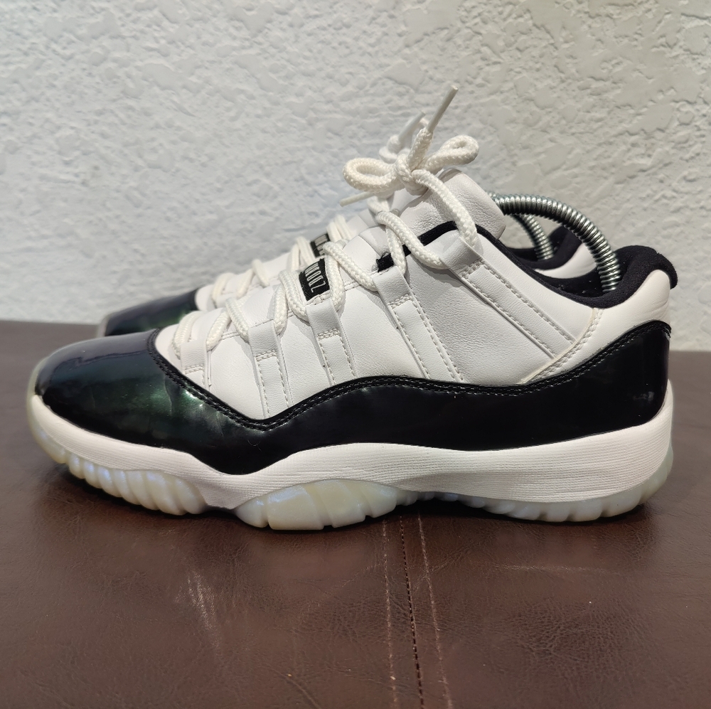 Jordan 11 Retro Low 'Iridescent'